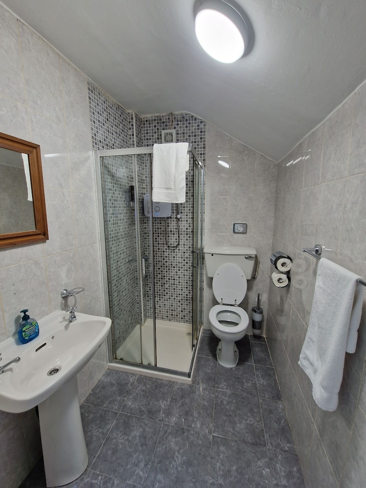 Classic Triple Room photo 2