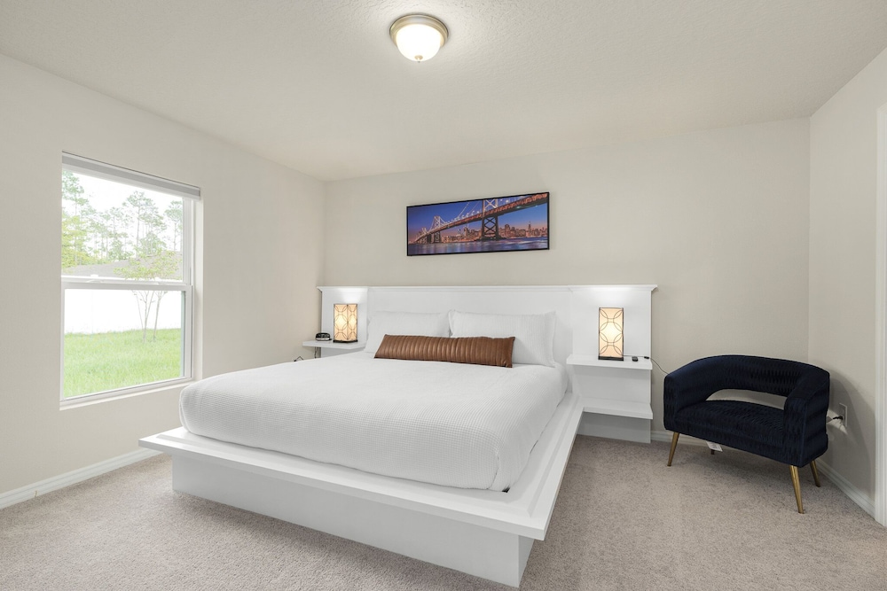 House, Multiple Beds, Patio, Garden View photo 2