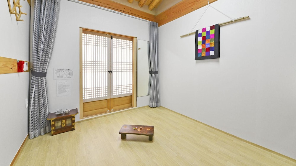 Basic Room, 1 Bedroom (Haedangwha) - Photo 4