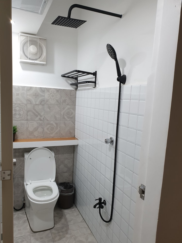Deluxe Quadruple Room - Photo 3