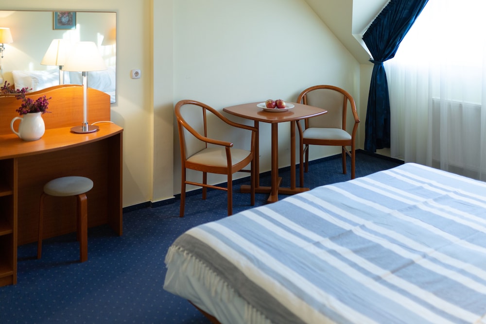 Basic Double Room, 1 Double Bed photo 1
