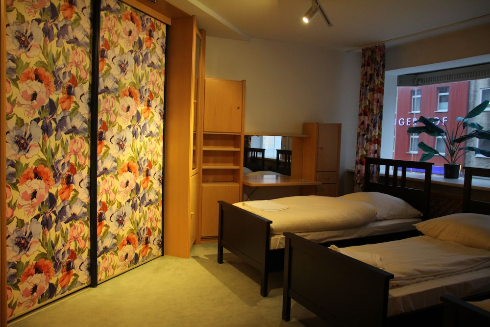 Apartment, 2 Bedrooms, Kitchen (6 pax) photo 2
