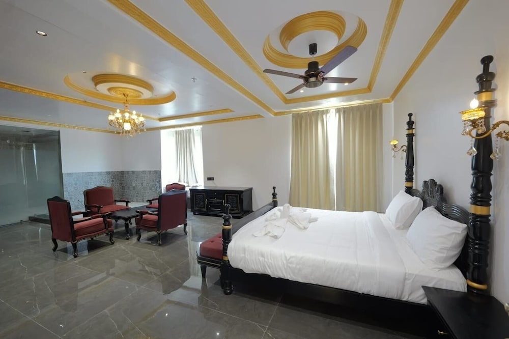 Maharaja Suite