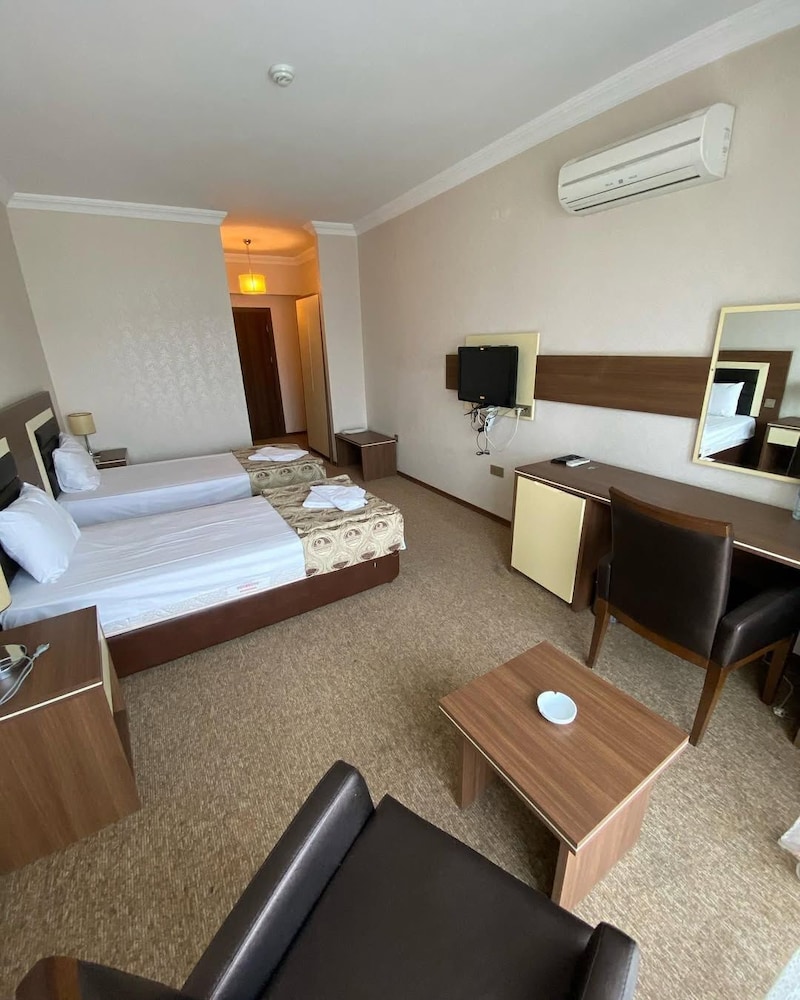 Comfort Single Room, City View
