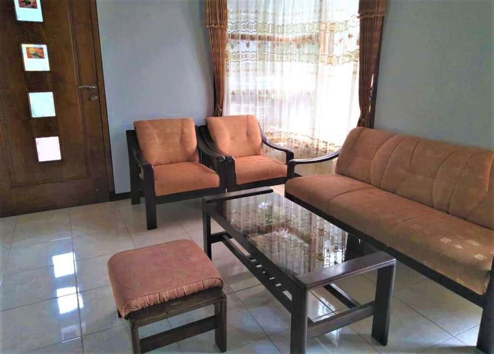 3 Bedroom Villa - Photo 5