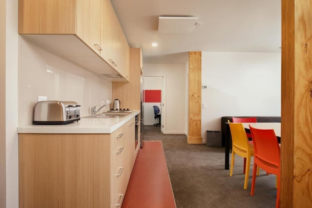 Apartment photo 2