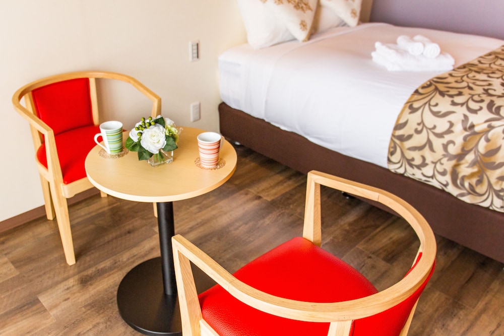 Twin Room - Photo 2