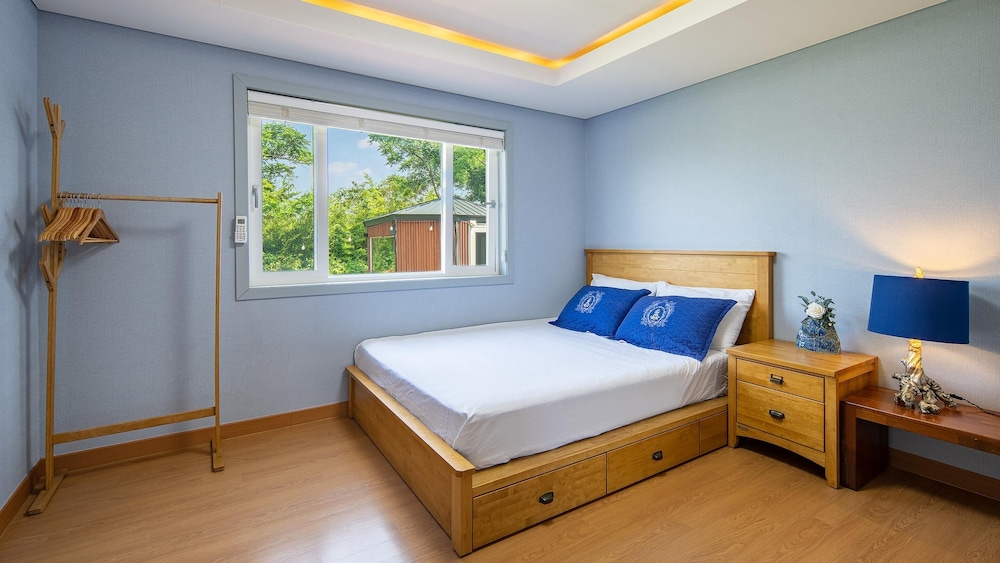 Basic Room, 3 Bedrooms (2floor  dandok dokchae) photo 3