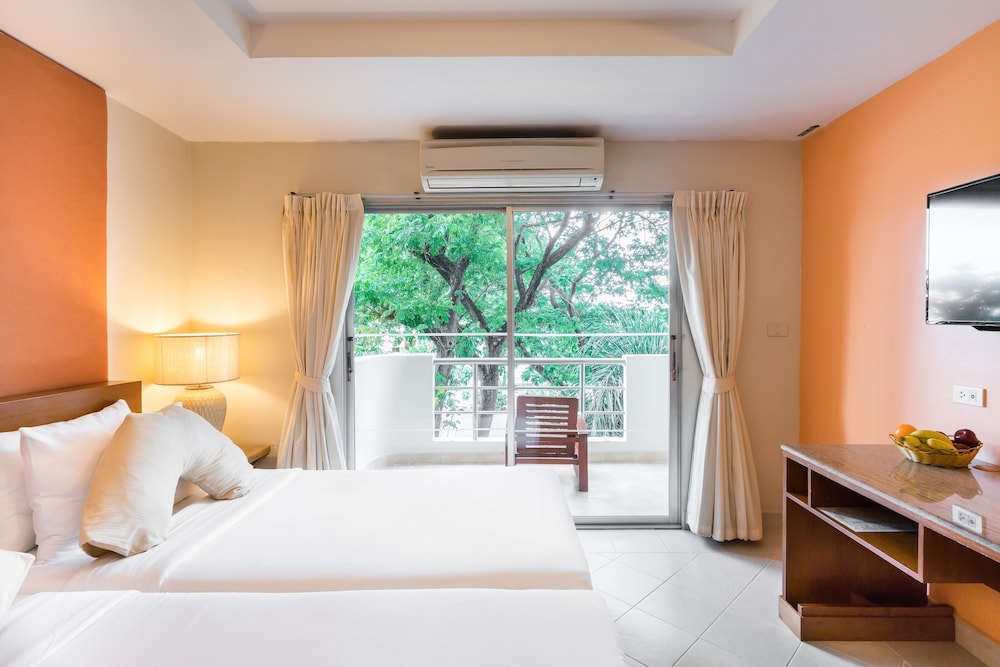 Standard Garden View Twin Bed - Photo 1