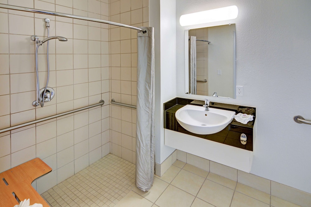 Standard Room, 2 Double Beds, Accessible, Non Smoking