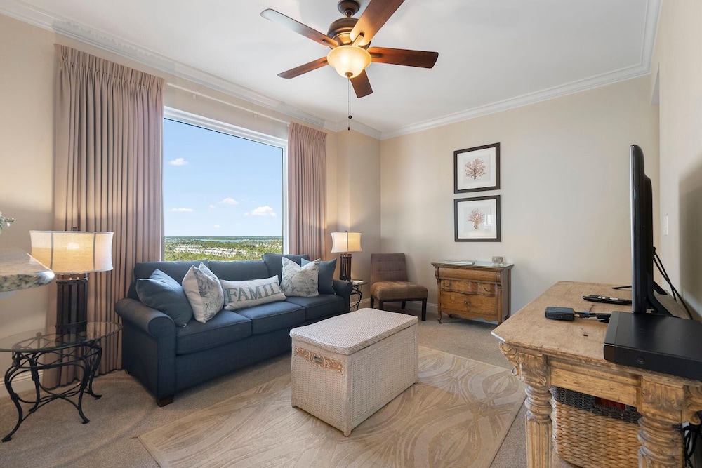 Apartment, 2 Bedrooms, Terrace, Ground Floor (Premium) - Photo 8