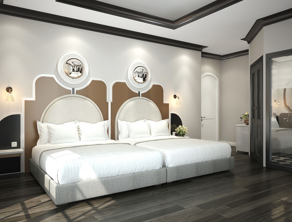 Family Room - Photo 1