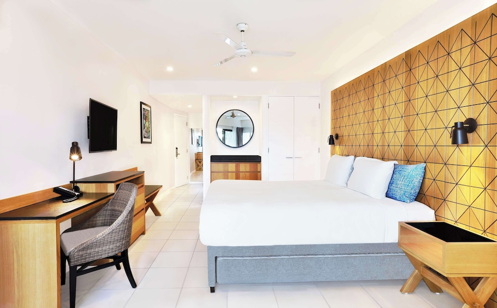 Superior Room, Lagoon View - Photo 2