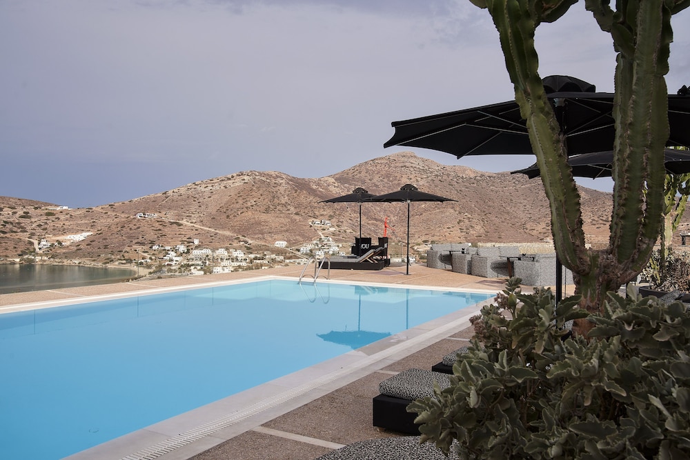 Deluxe Suite, Hot Tub (Sharing pool) - Photo 4