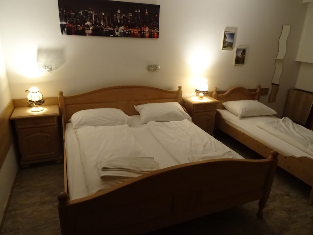 Comfort Triple Room photo 3