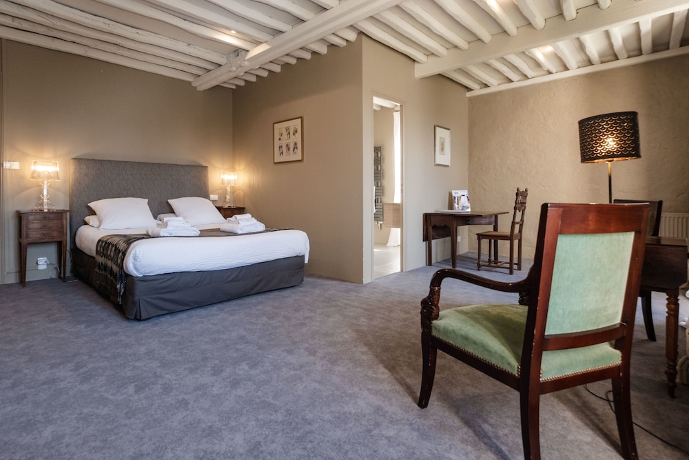 Deluxe Suite, 2 Queen Beds, Private Bathroom, Garden View (Verte) photo 1