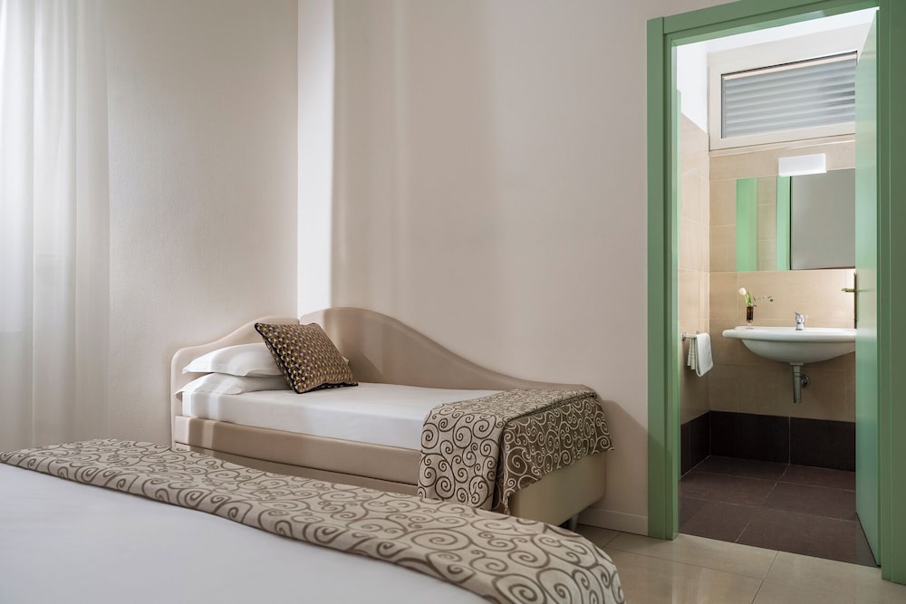 Double or Twin Room (matrimoniale) - Photo 17