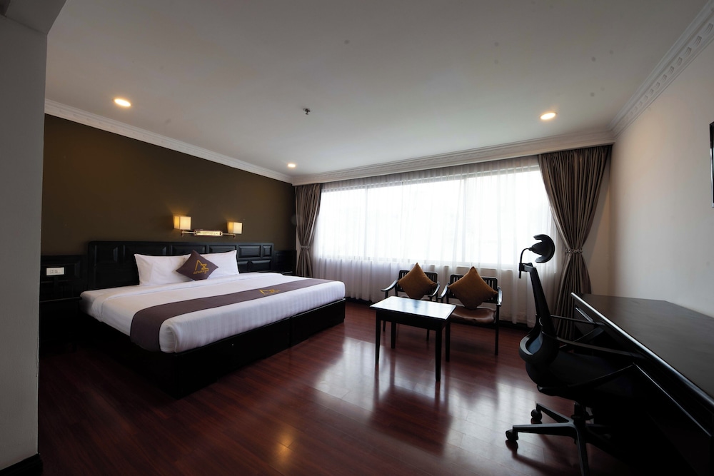 Executive Room photo 2