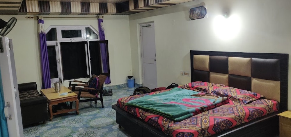 Deluxe Double Room photo 3