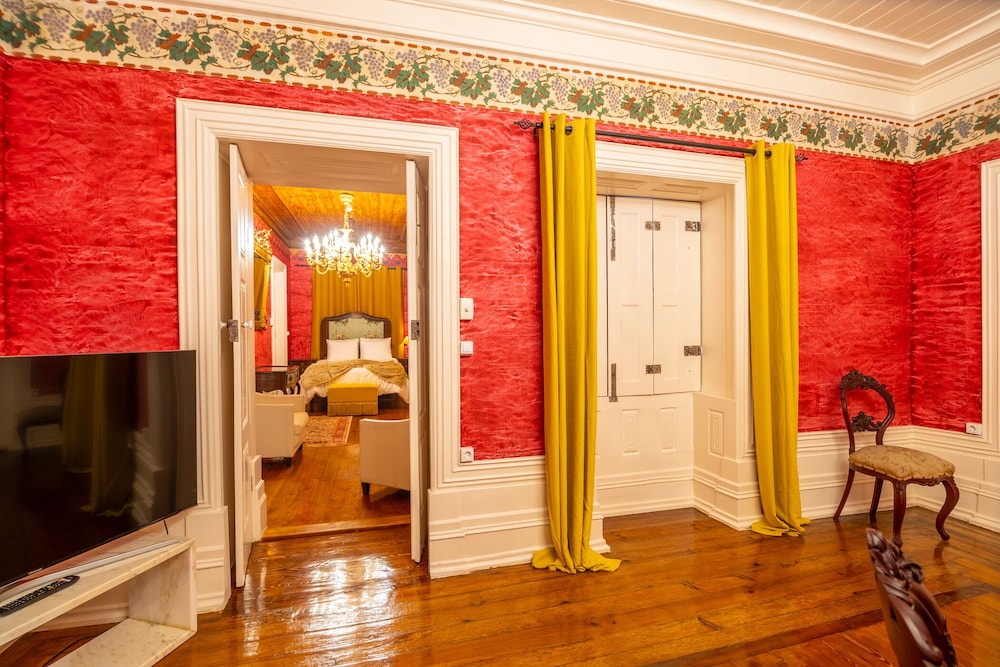 Luxury Suite photo 3