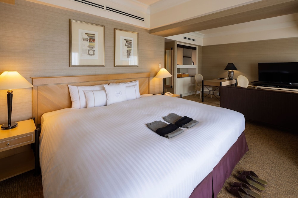 Premier Room, 1 King Bed, Ocean View photo 1