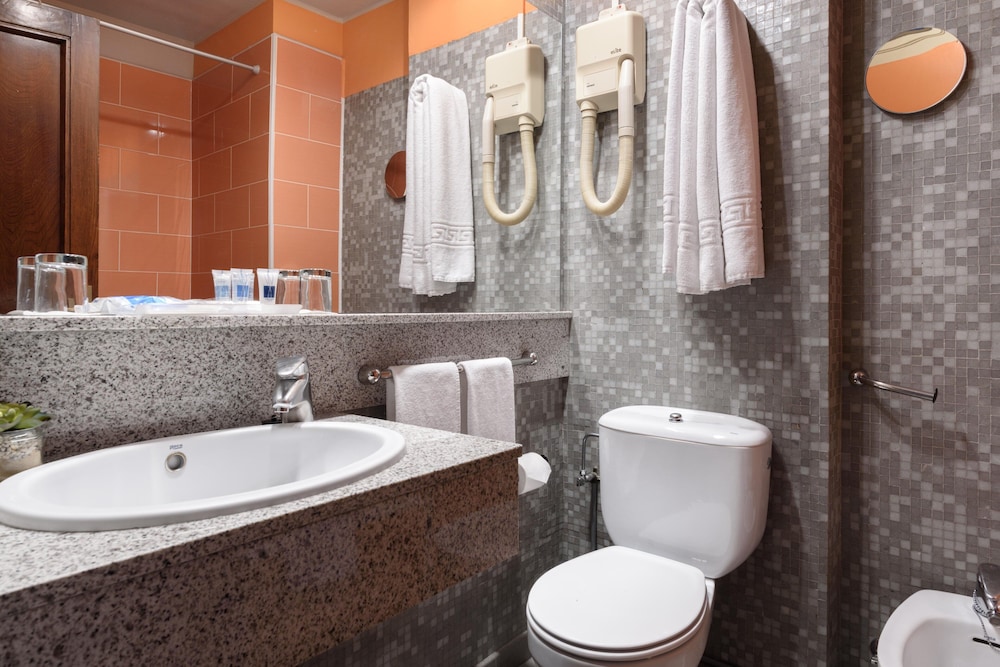 Triple Room - Photo 5