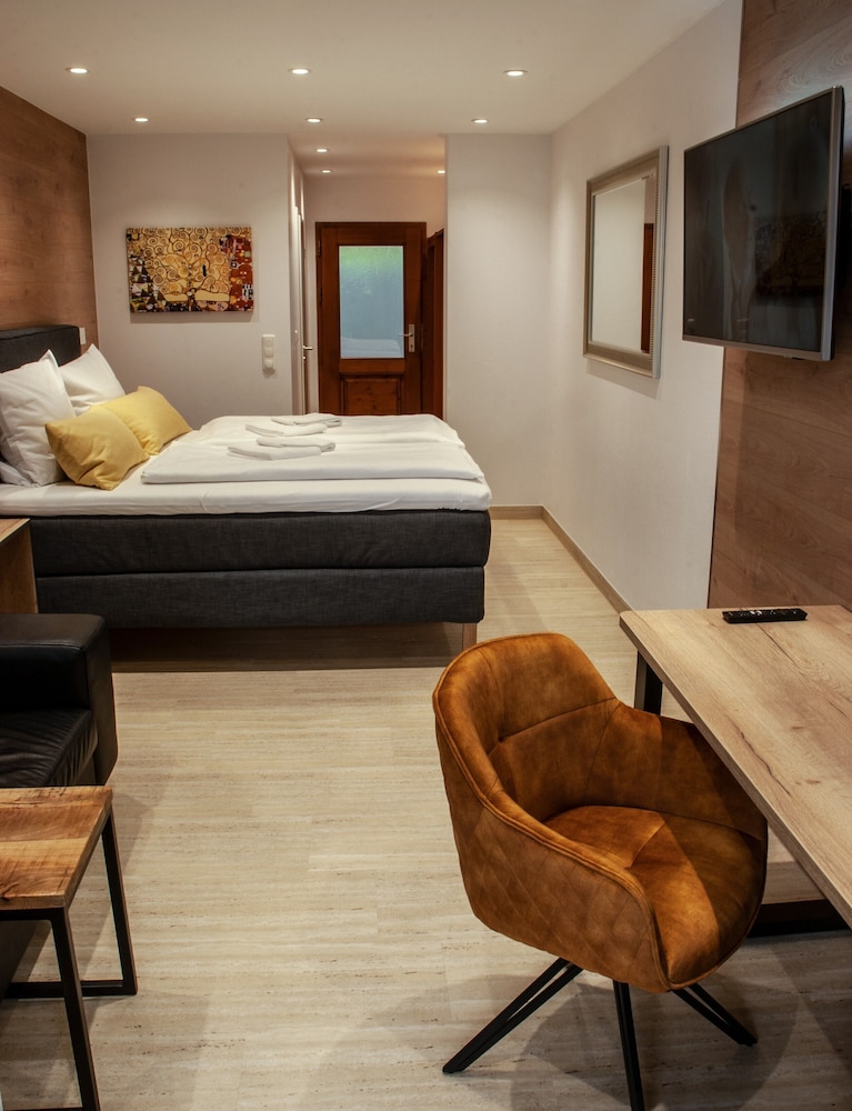 Comfort Double Room, 1 King Bed, Terrace, Ground Floor photo 3