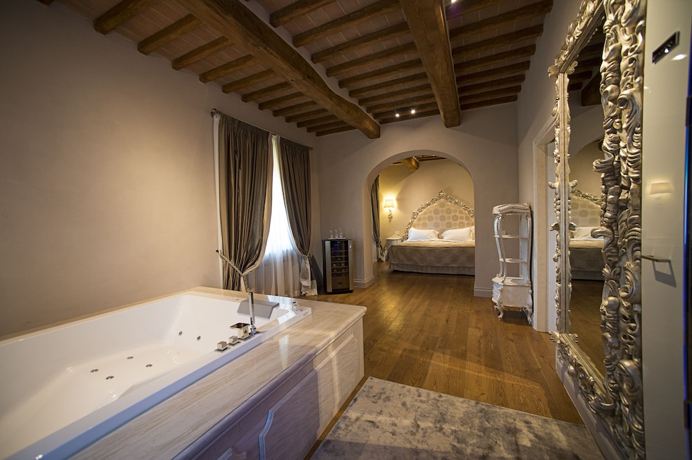 Deluxe Suite (SPA) - Photo 4