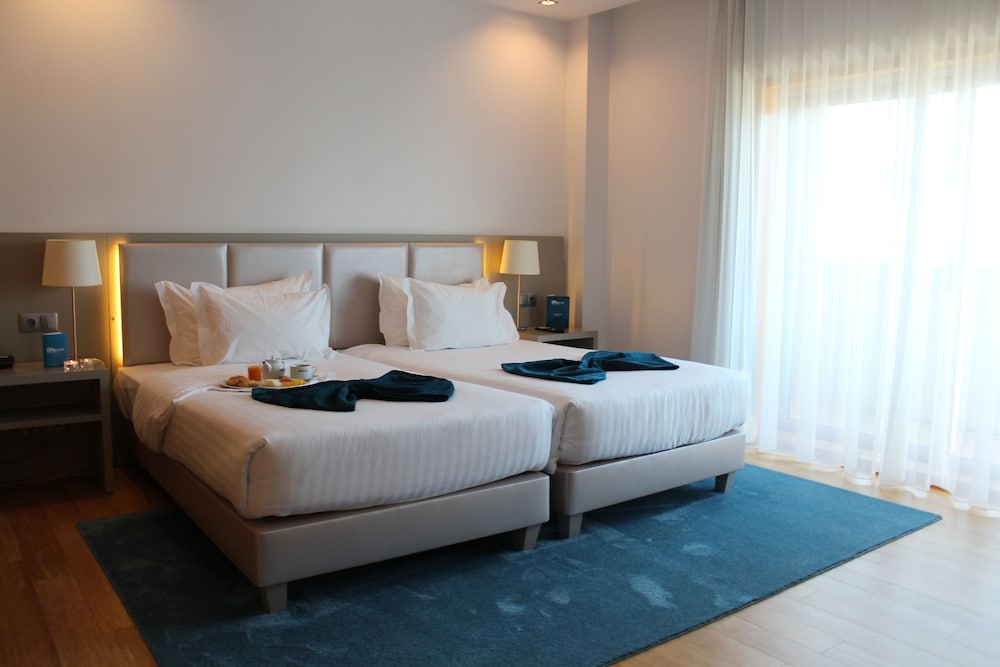 Business Suite photo 2