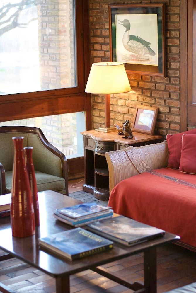 Family Room photo 1