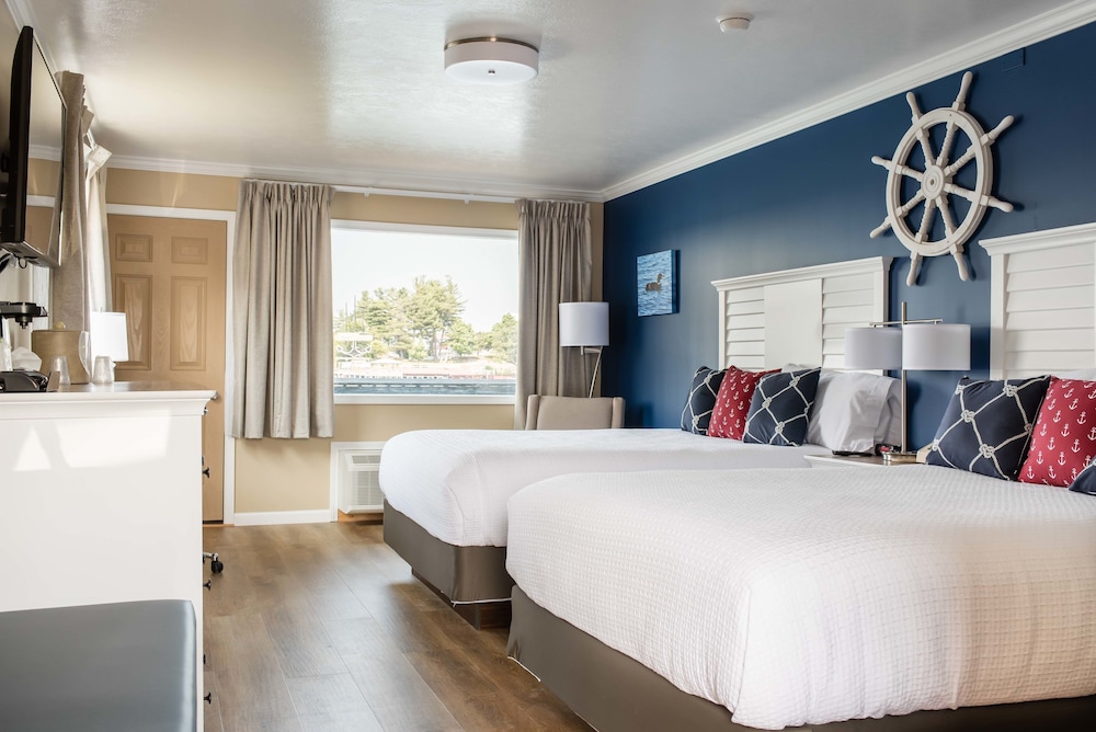 Two Queen Riverview in Sunset Harbor photo 1