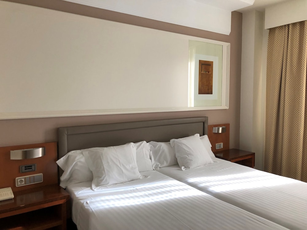 Standard Room - Photo 1