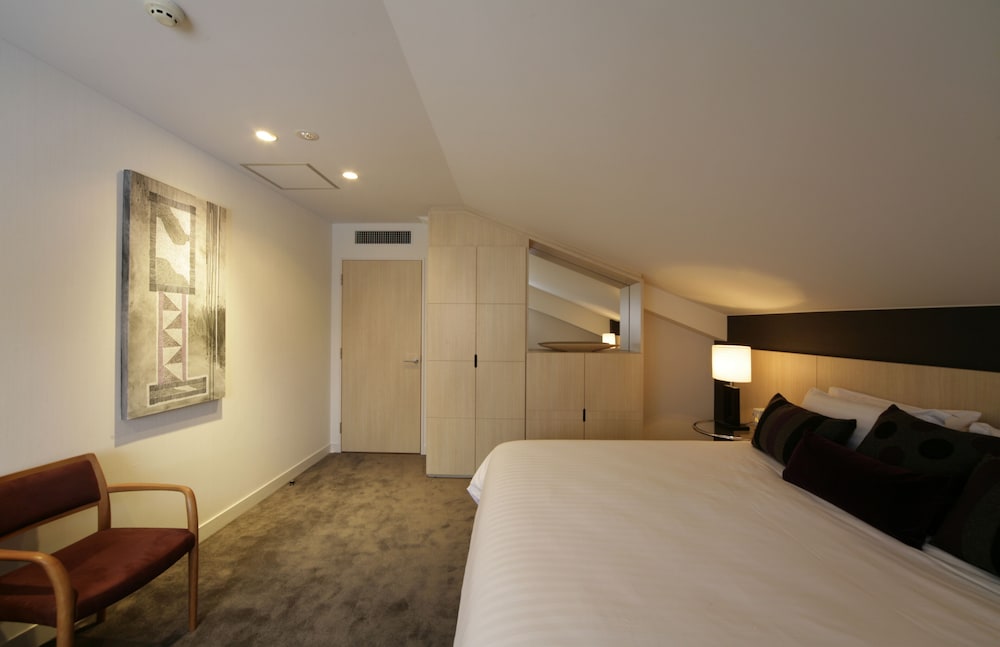 3 Bedroom Mountain View