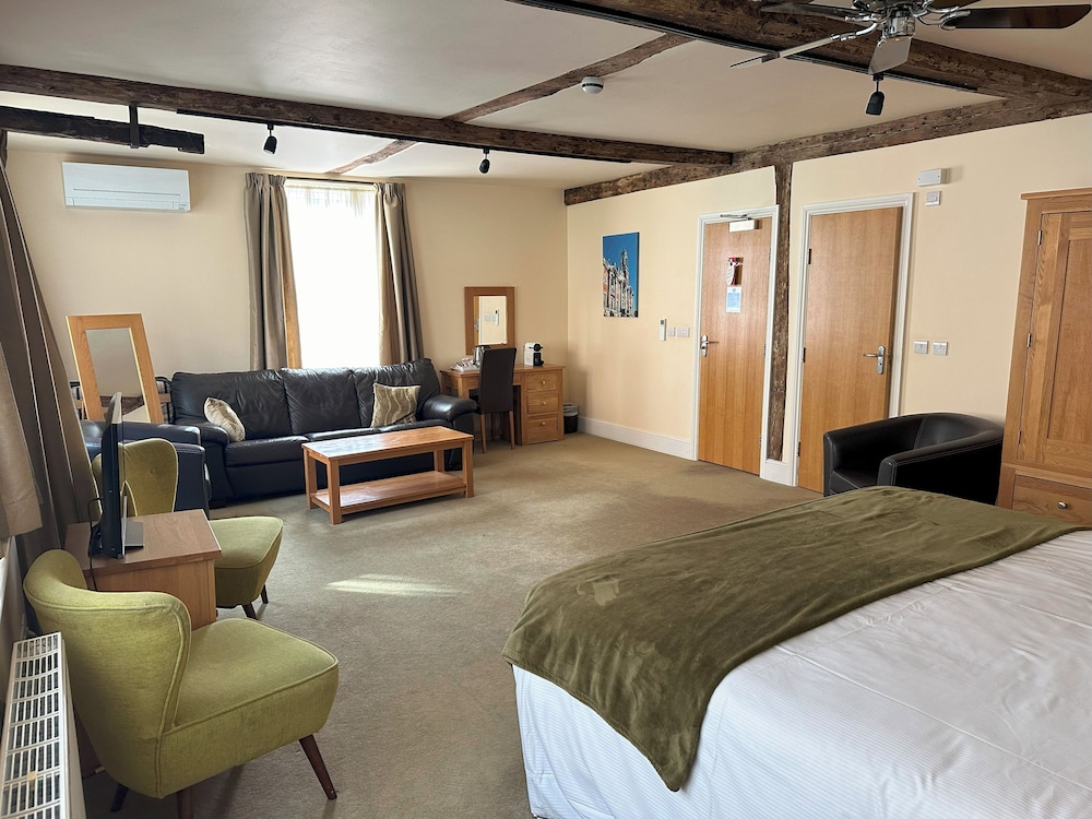 Deluxe Double Suite photo 2