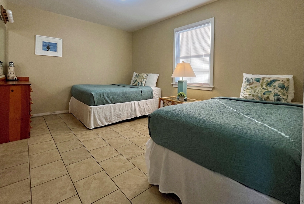 Deluxe Suite, 2 Bedrooms, Non Smoking, Ocean View, photo 6