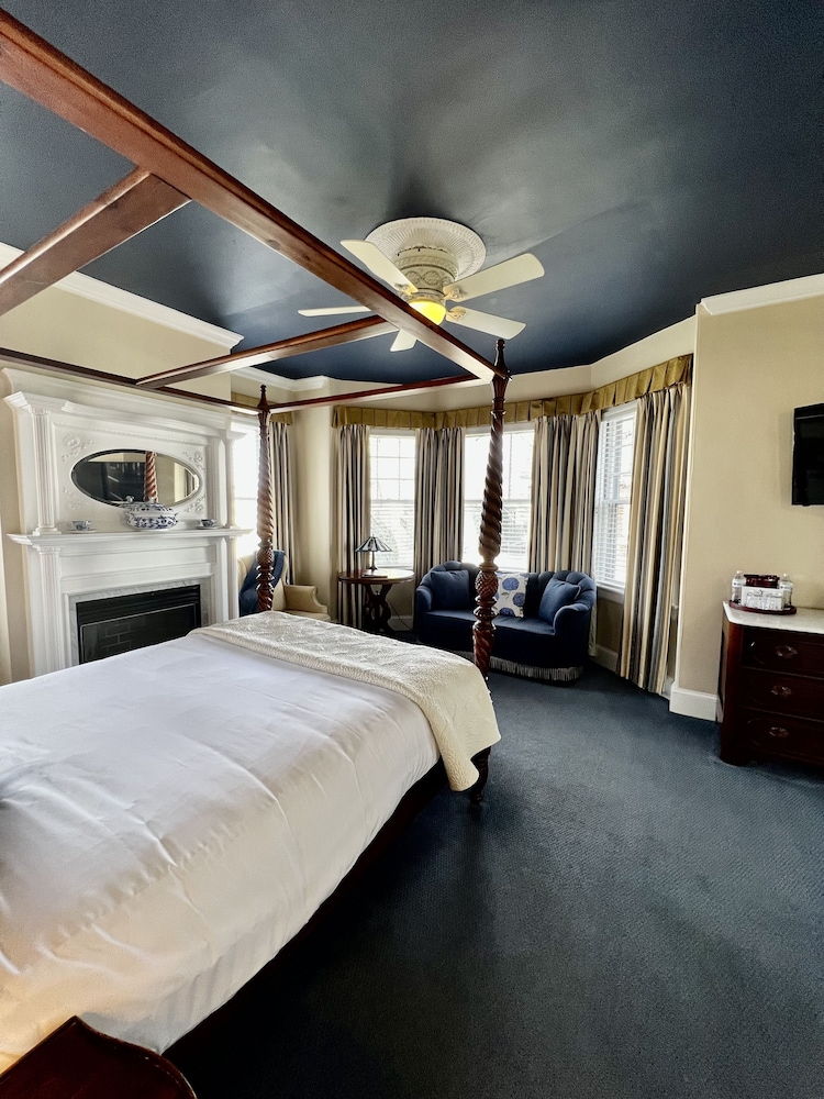 Blue Bay Room