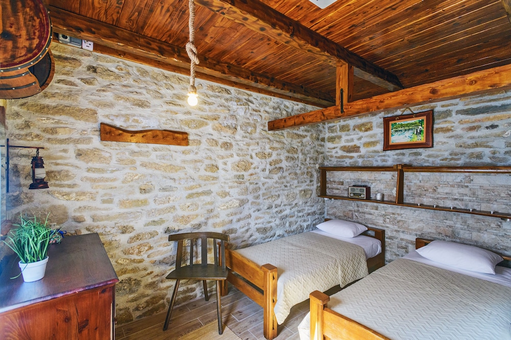 Family Chalet photo 2
