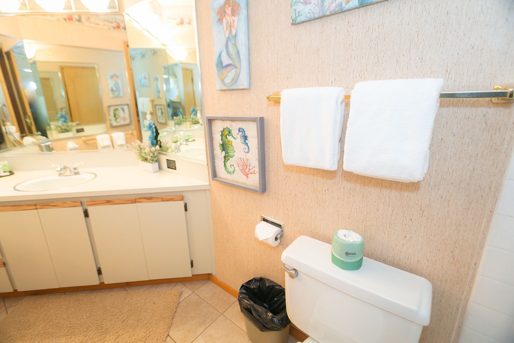 Deluxe Room, Multiple Beds, Kitchen, Pool View (1 Bedroom Dlx-Room 214-Pet Friendly) - Photo 22