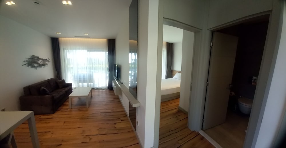 Junior Villa with Private Pool and Mountain View