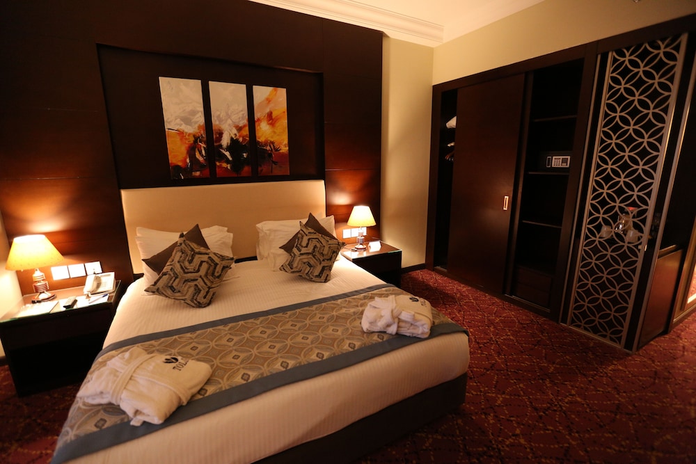 Standard Room (Club View) photo 3