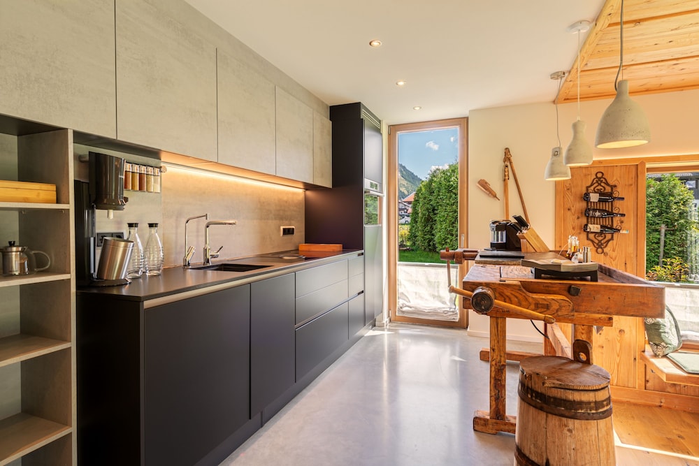 Deluxe Chalet, 2 Bedrooms, Allergy Friendly, Garden Area (Incl. Cleaning Fee 110 Eur) photo 3