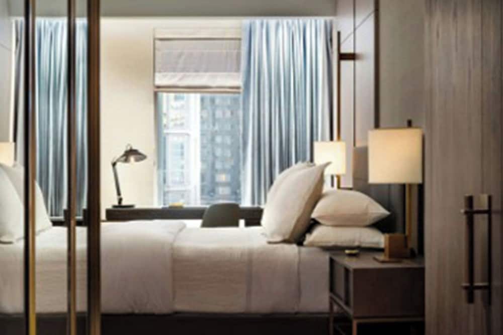 Room, 1 King Bed, City View