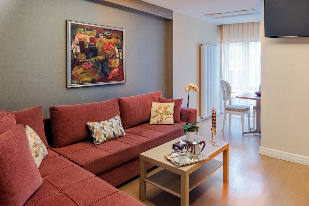 Family Apartment, 3 Bedrooms photo 3