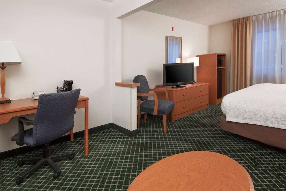 Studio Suite, 1 King Bed, Accessible, Non Smoking (Mobility) - Photo 1
