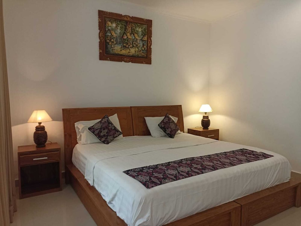 Deluxe Room, 1 King Bed photo 3
