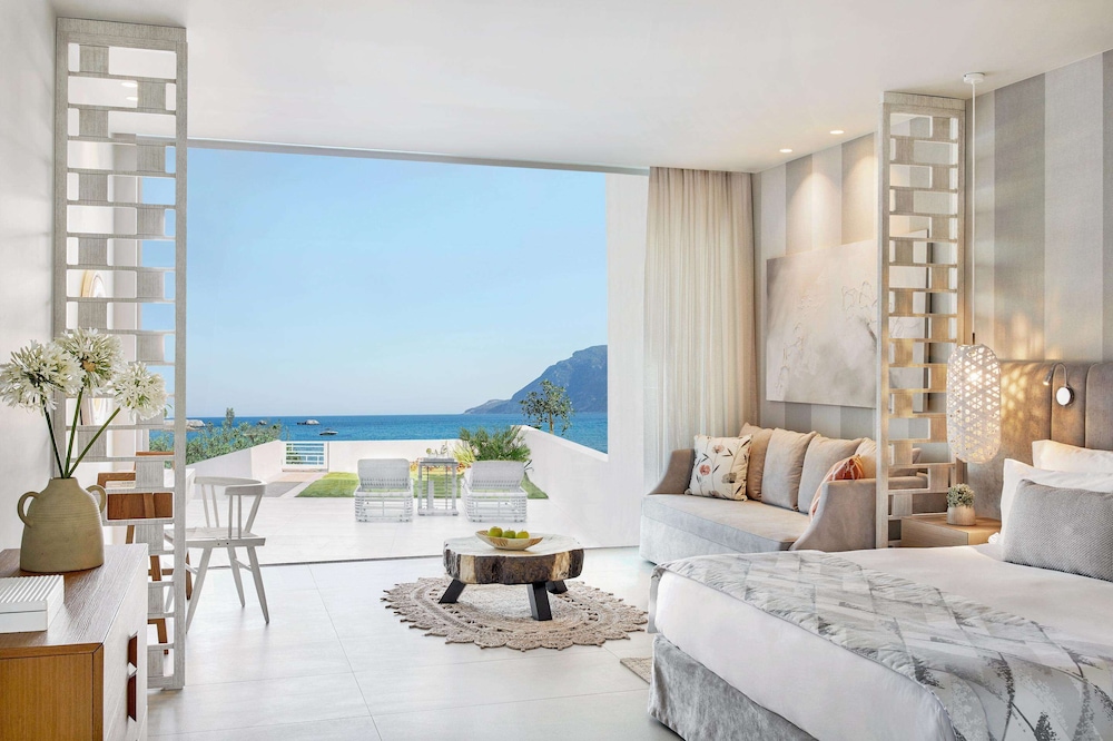 Junior Suite, Sea View (Deluxe, Private Garden) photo 2