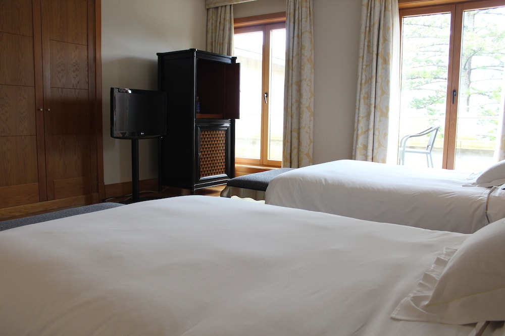 Superior Double Room, Sea View - Photo 3