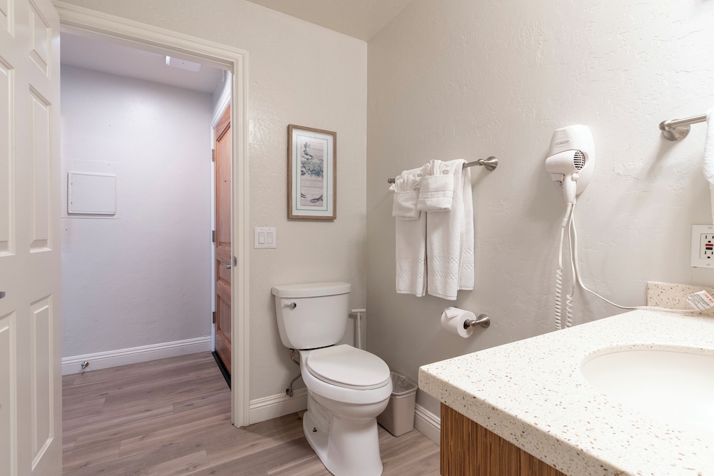 Junior Suite, 1 Bedroom - Photo 24
