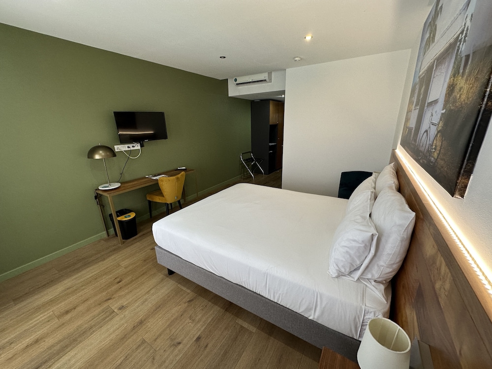 Superior Room, 1 Double Bed, Ocean View - Photo 3