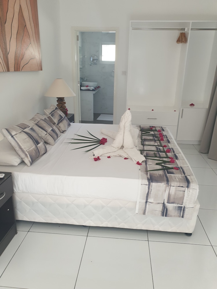 Double or Twin Room photo 3